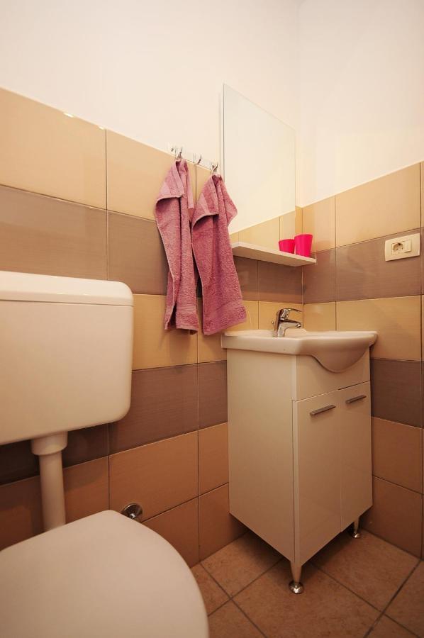 Kuca Za Odmor Maka Villa Kucice Ngoại thất bức ảnh